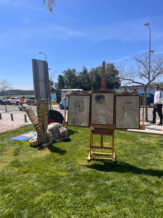 Svjetski dan umjetnosti: Ispred Azimuta svoja djela izložilo 18 umjetnika