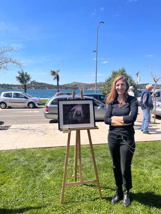 Svjetski dan umjetnosti: Ispred Azimuta svoja djela izložilo 18 umjetnika