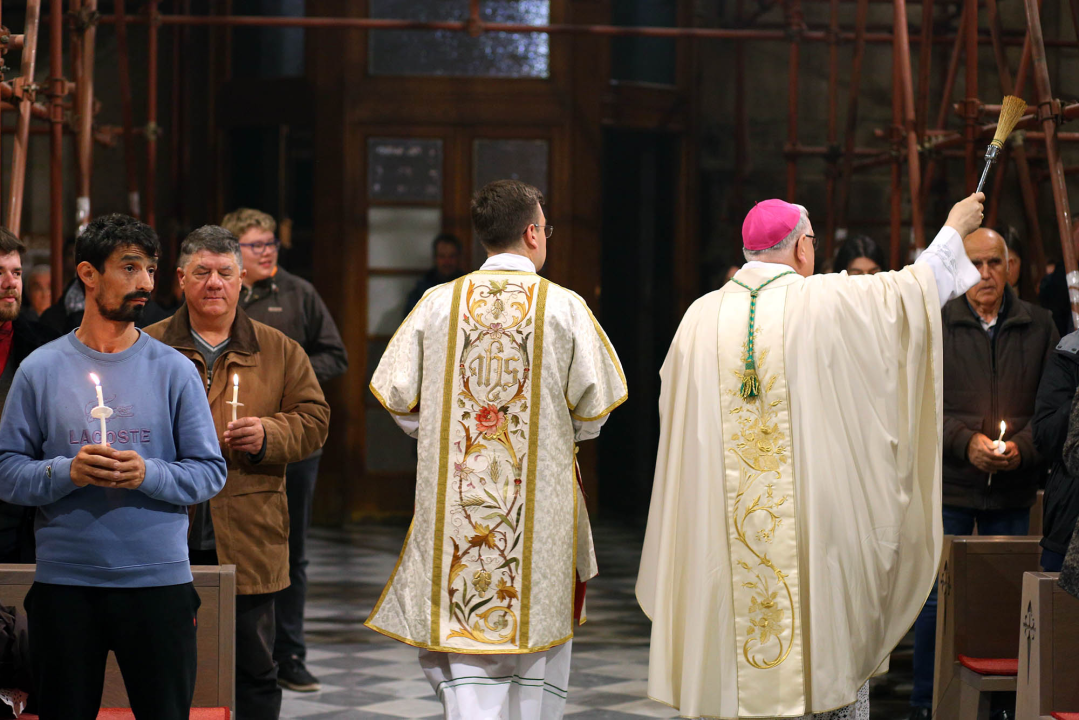 Vazmeno bdijenje u katedrali svetog Jakova: 'Božji darovi nisu privremeni, nisu prolazni'