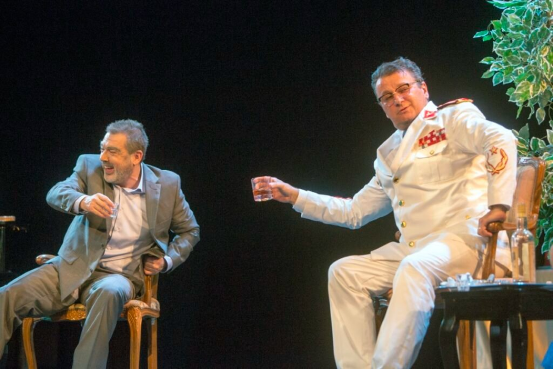 Tito, Tuđman, Mesić, Kolinda i Josipović u šibenskom teatru: Predstava Tarika Filipovića razveselila publiku