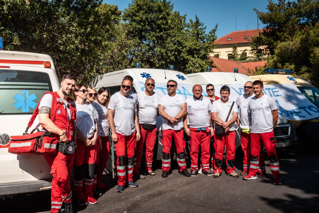 Štrajk djelatnika saniteta u Šibeniku: 'Žao nam je pacijenata, ali ovaj korak smo morali poduzeti!'
