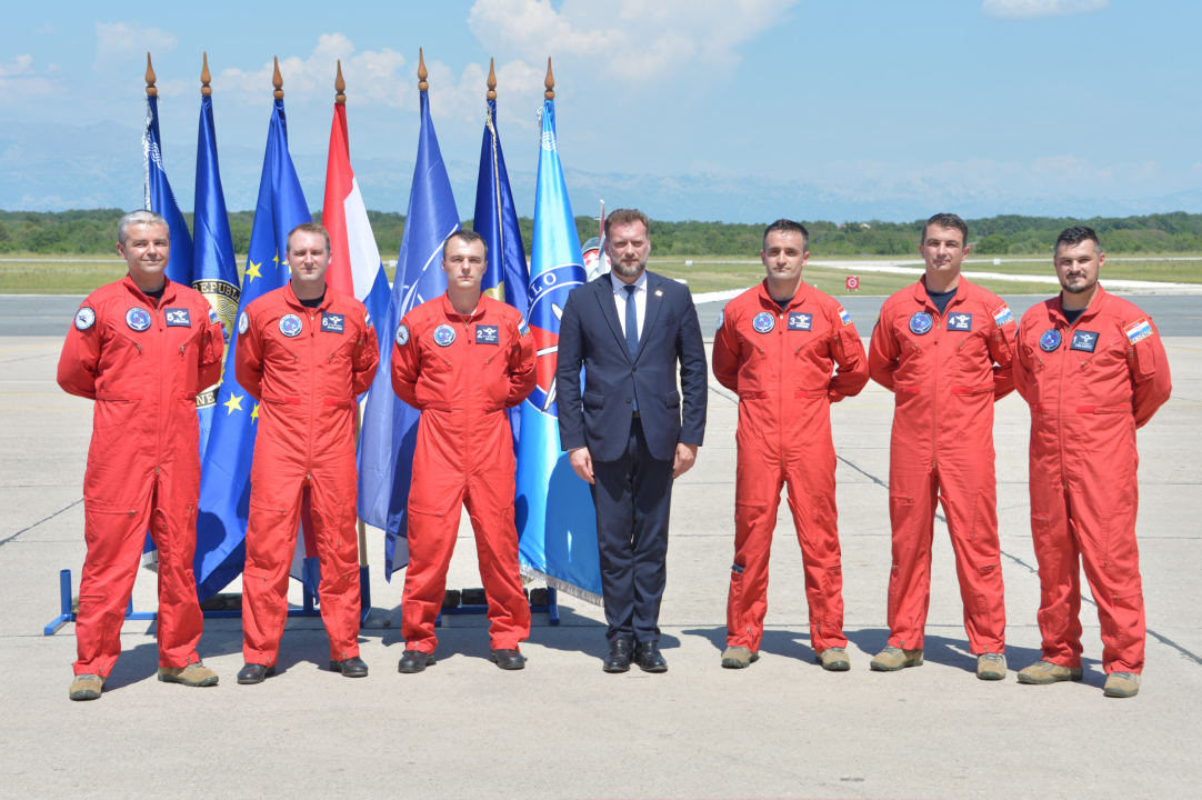 Krila Oluja prezentirala program za 2022. godinu u punom sastavu od šest aviona