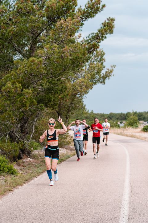 Spektakl u Šibeniku: Pivska milja je bila kao Woodstock, polumaraton završili i brojni Šibenčani