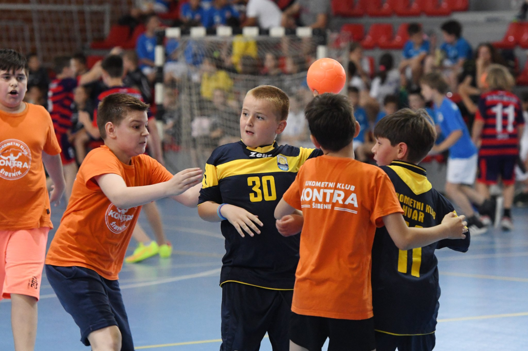 Mini rukometaši završili sezonu