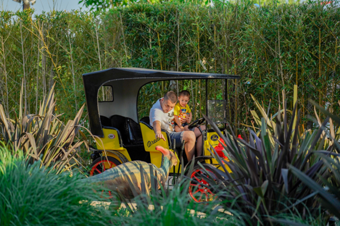 Produženi vikendi u Fun Parku Biograd donose hit Dino party, a potom zabavu sa svemircima i transformerima! 