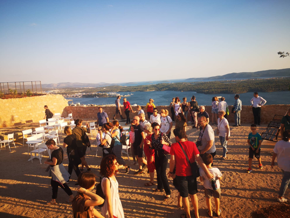 Šibenčani su danas dobili odgovor na pitanje što je sve zasađeno na sv. Ivanu