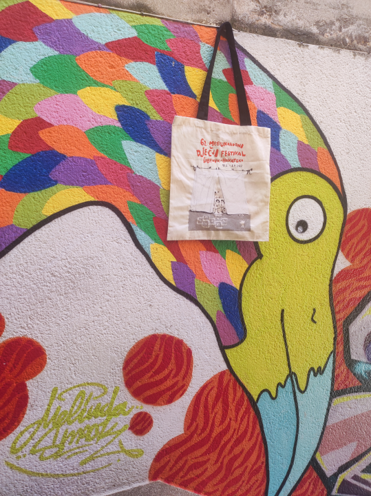 MDF od ove godine ima suvenirnicu s prepoznatljivim festivalskim motivima