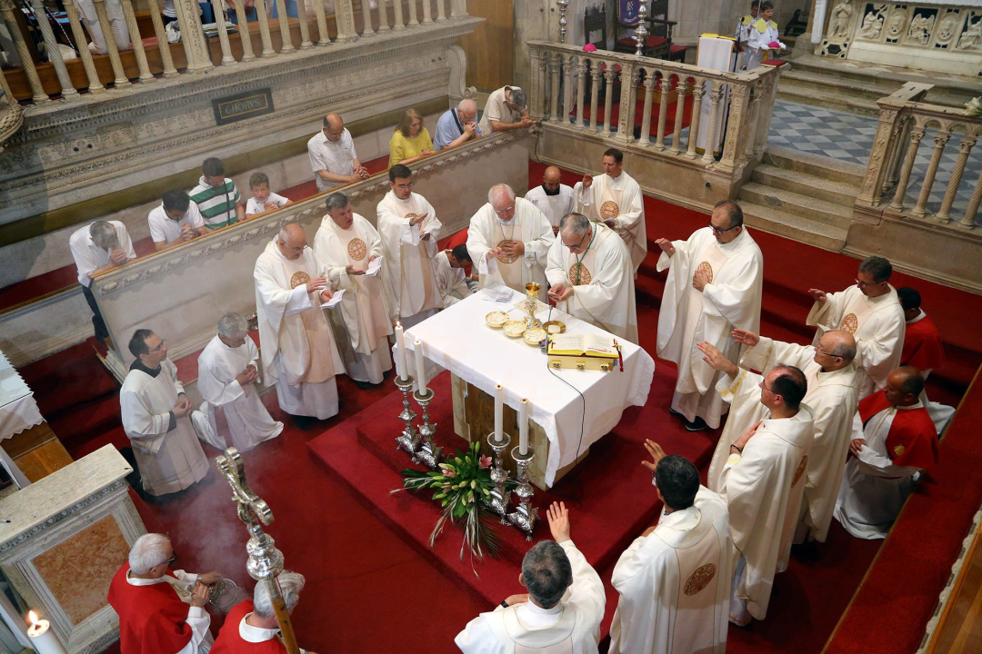Vjernici u Šibeniku proslavili Tijelovo