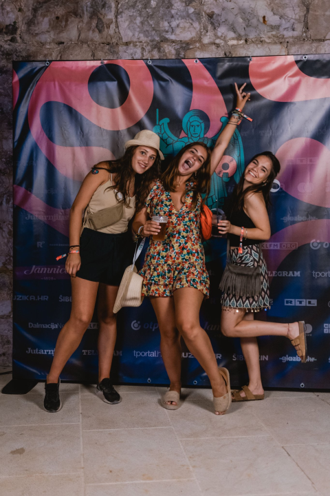 Let's Rock otvorio ljeto glazbenih festivala u Šibeniku: Pogledajte kako je sinoć bilo na Tvrđavi sv. Mihovila