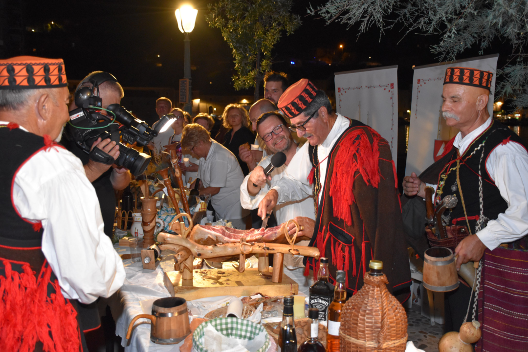 Zvona Zagore iz Mirlovića u Bakru: 'Otrgnimo od zaborava našu pismu i običaje'