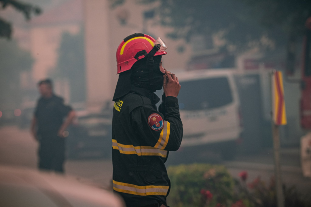 Fotogalerija koja otkriva razmjere plamenog užasa u Zatonu i Raslini