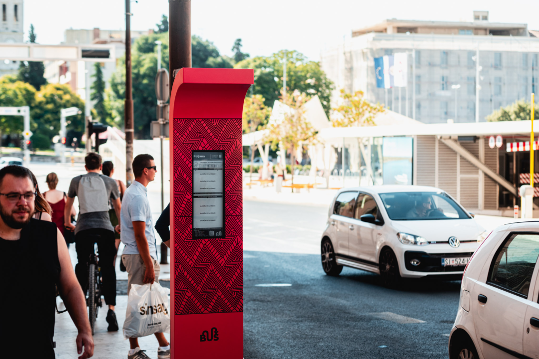 Stigli šibenski totemi, imat će smisla kad s vožnjom krenu novi autobusi!