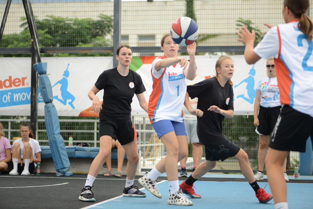 Košarkašice ŽKK Šibenik osvojile srebrnu medalju na državnoj završnici