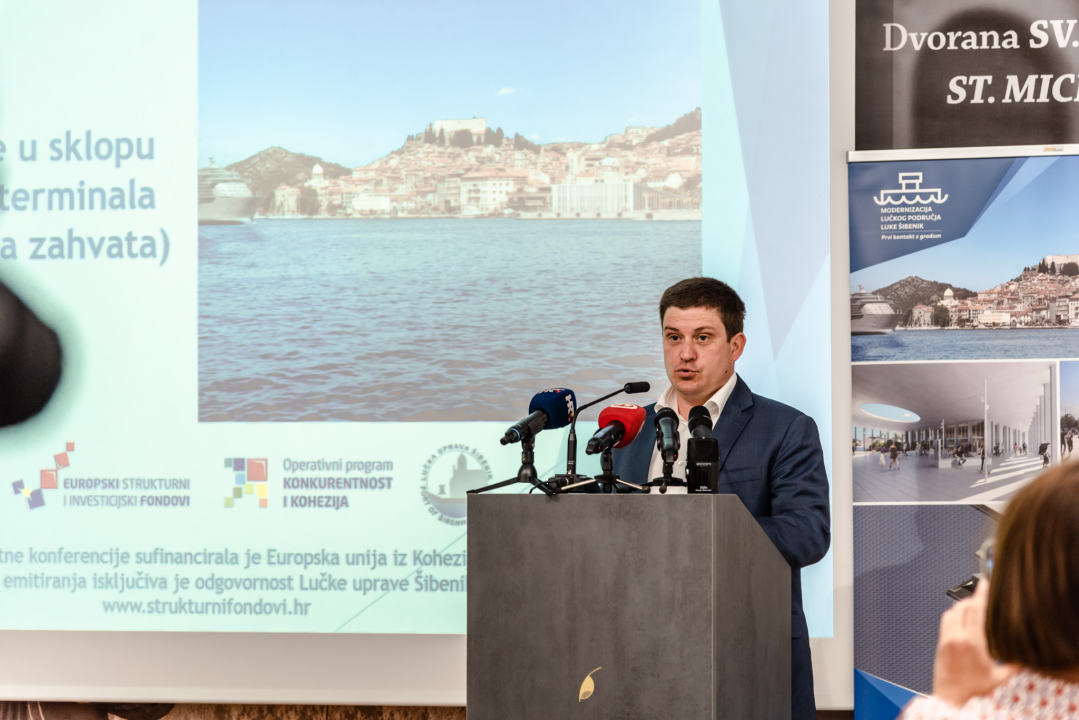 Potpisan ugovor s izvođačem radova izgradnje putničkog terminala na gatu Vrulje: 'Ovo će promijeniti vizuru grada!'