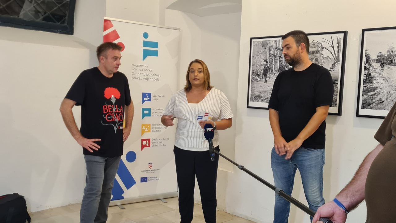 'Samo su mrtvi vidjeli kraj rata': FALIŠ otvoren izložbom srpskog fotografa o razaranju Vukovara