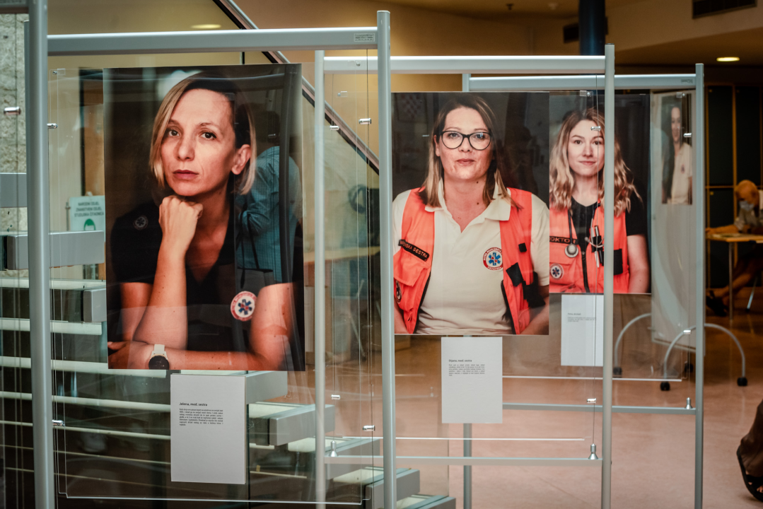 Izložba Tonke Lokas: Aktivističke fotografije za pravedniju budućnost medicinara s Hitne