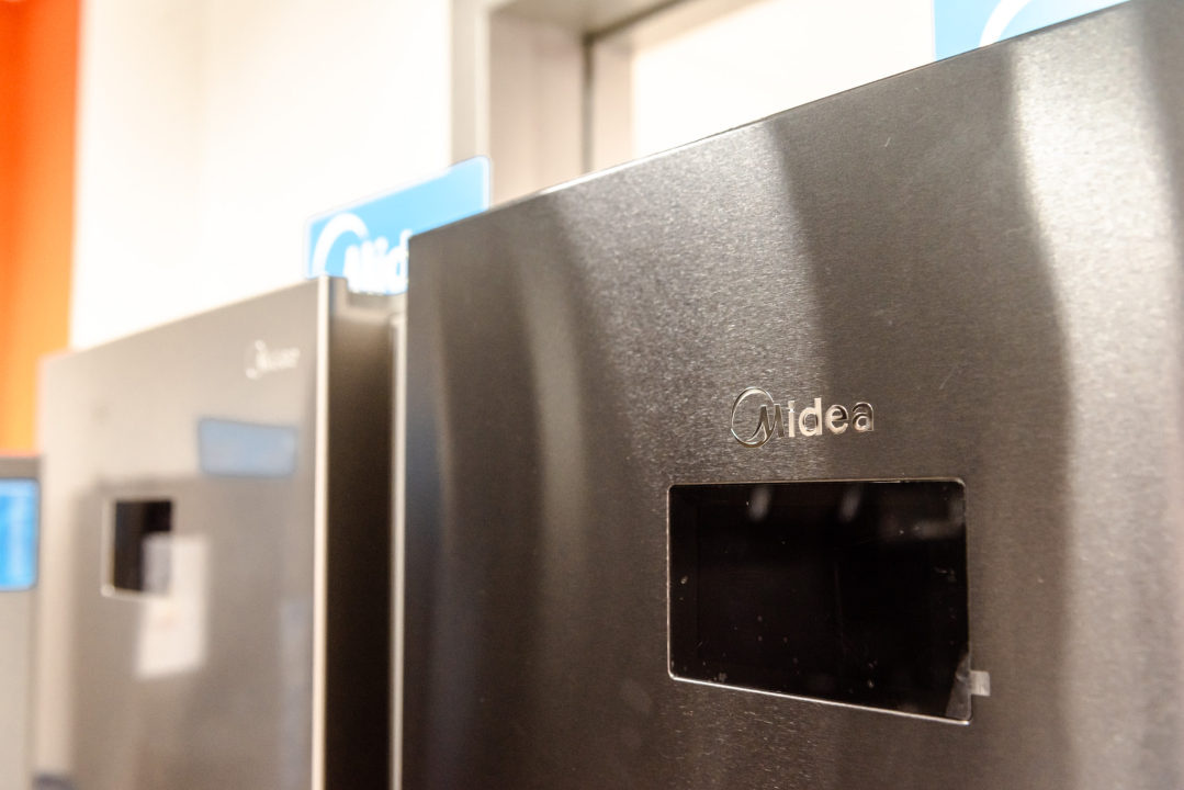 U El Bakoti opremite cijelu kuhinju uz renomirane brendove Midea, Faber i Franke! 