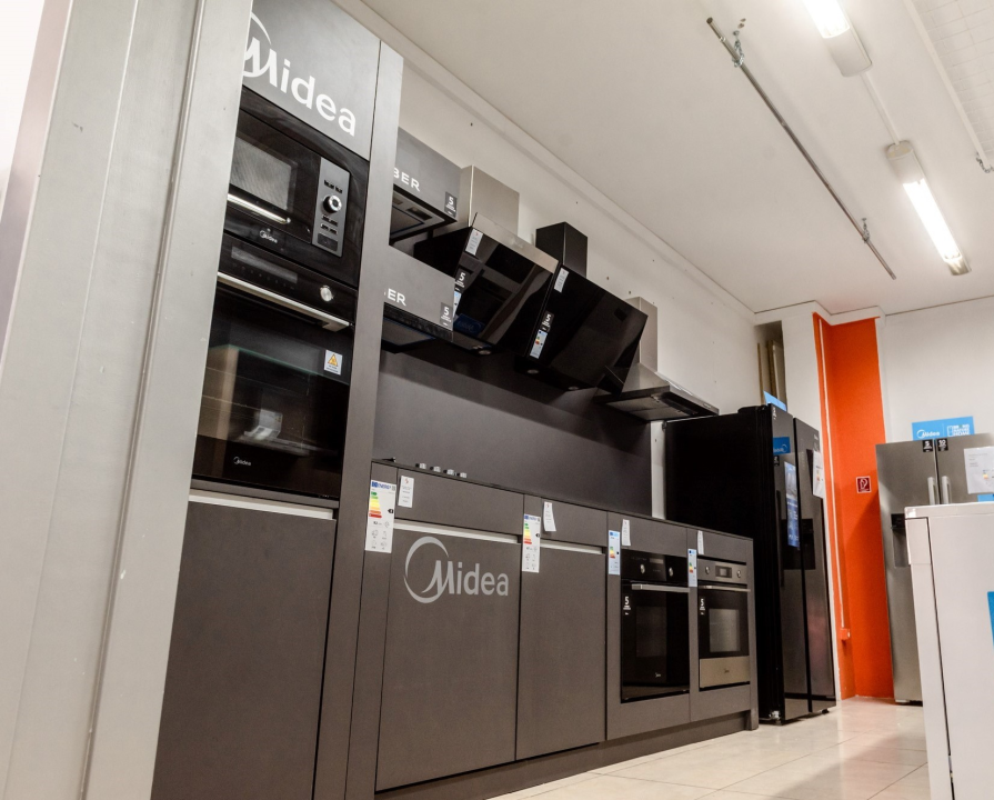 U El Bakoti opremite cijelu kuhinju uz renomirane brendove Midea, Faber i Franke! 