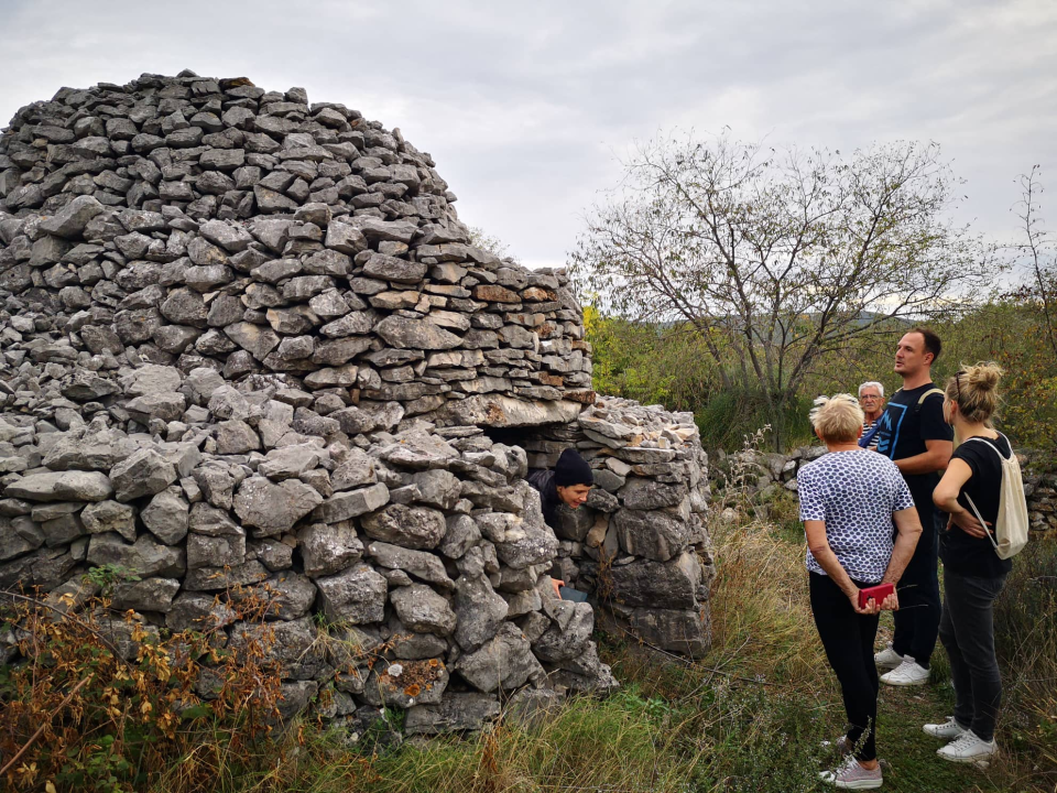 Dana grada proslavio se i tematskom šetnjom: 'Prošli smo više od deset tisuća koraka, ali bilo je zabavno'