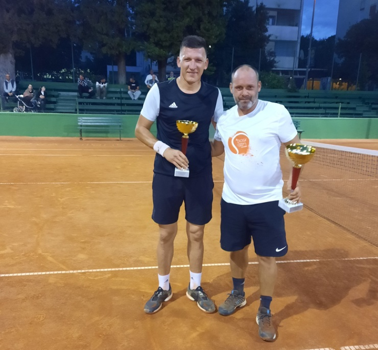 Završen teniski turnir "Sv. Mihovil": Kod muških slavio Fabijan Šprljan, Ani Matošin sve 3 titule
