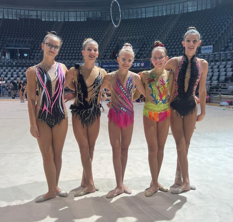 Devet ritmičarki GK Šibenik-Dalmacije nastupalo na međunarodnom turniru "Sirena Cup 2022" u Zadru