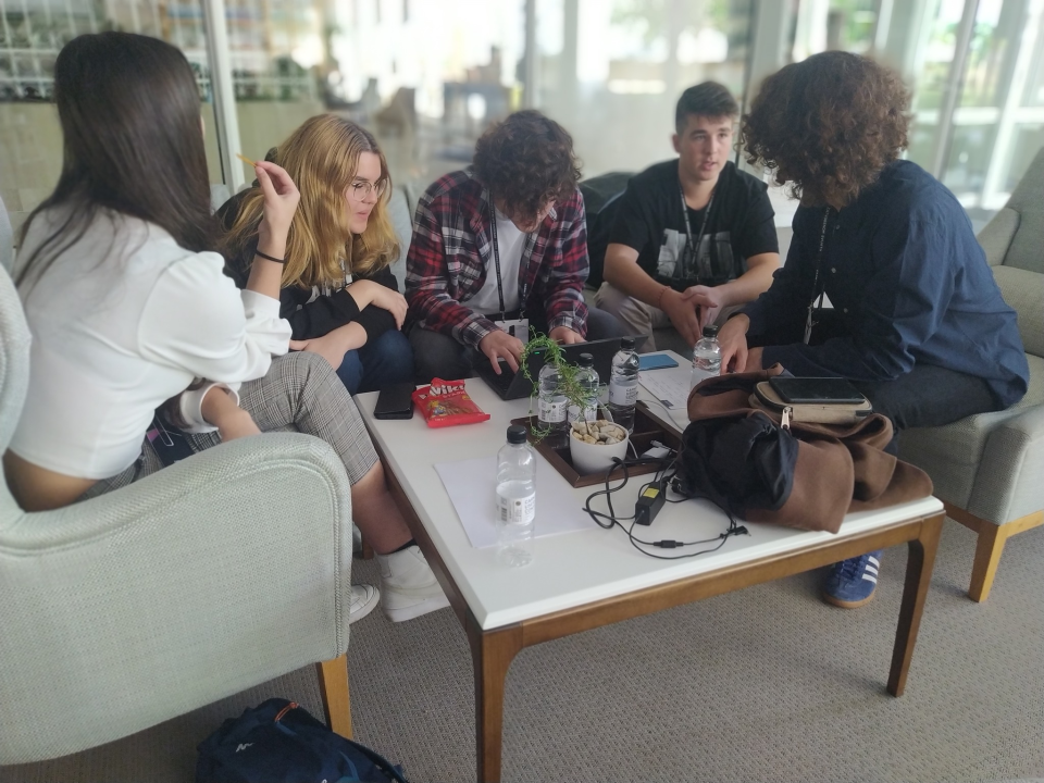 Šibenski gimnazijalci sudjelovali na HACKATHON-u