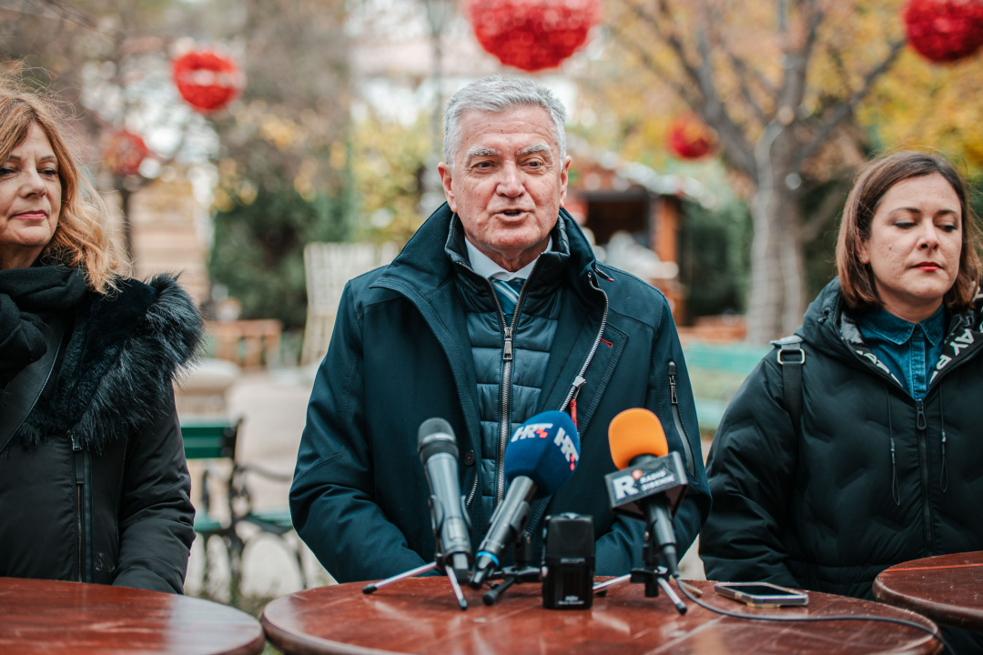 Adventuristi, spremite svoje potiće: Stižu koncerti, Fritulada, klizalište, Adventurica i lampioni za obitelj iz Rasline