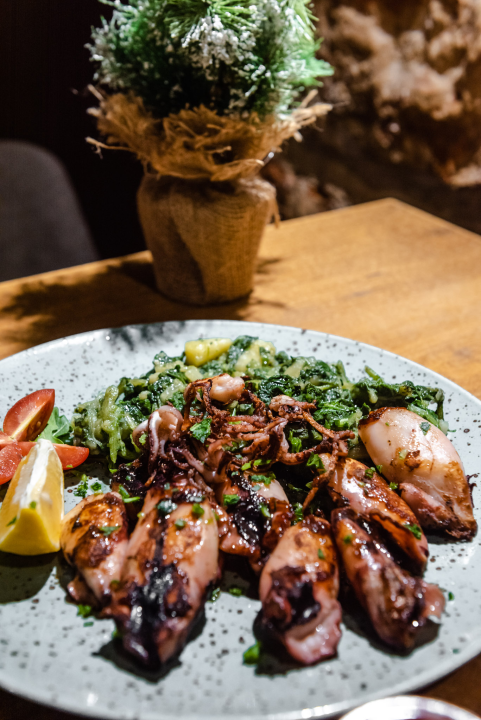 Uživajte ovog adventa u slasnim zimskim delicijama konobe Brošćica! 