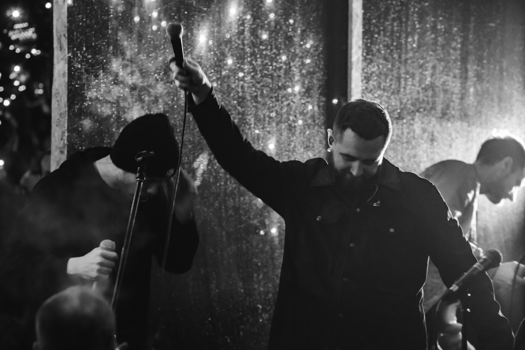 Osjetite duh blagdana u prekrasno uređenom cocktail baru Nautica! 