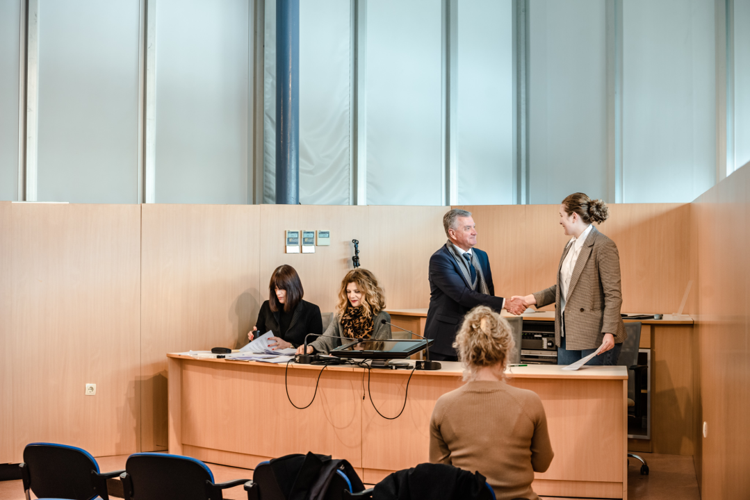 Burić studentima uručio ugovore o stipendiranju: 'Uvjeren sam da će se mnogi nakon diplome vratiti u Šibenik'