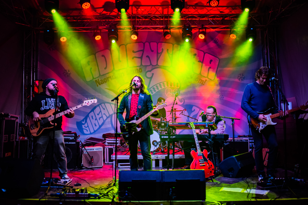 Šibenski band MaNu sinoć je bio zadužen za dobru zabavu u Đardinu