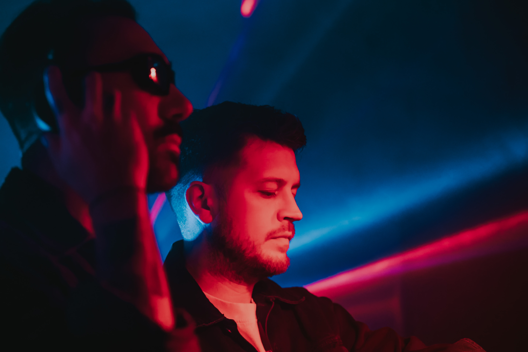 Rasplesana novogodišnja zabava u Tunelu uz milanski duo Modular Project