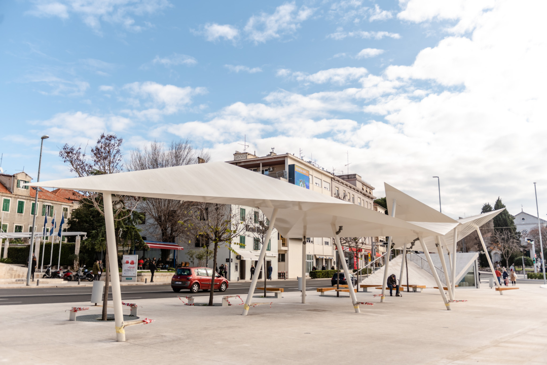 Misterij razotkriven: Sve klupe na Poljani bit će opet tamo idući tjedan  