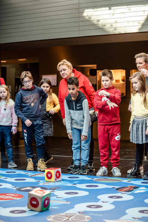 Noć muzeja u Šibeniku započela je slatko: Učenici napravili staru rimsku slasticu