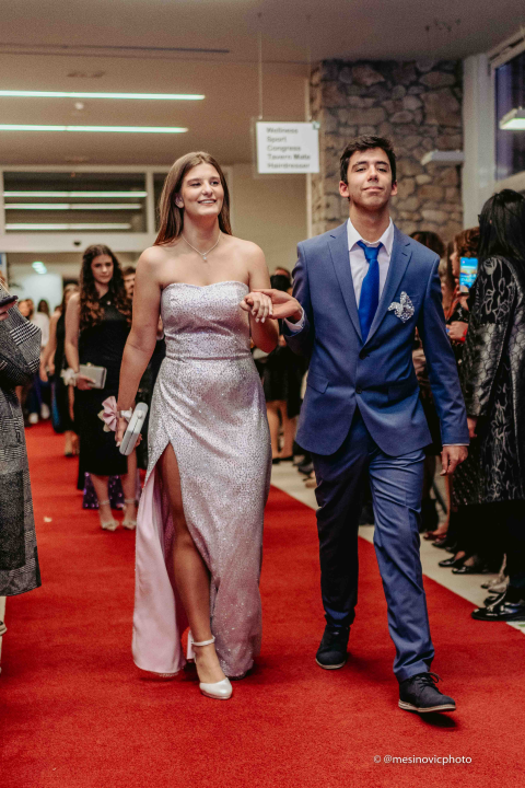 Zavirite na blještavi maturalni ples Turističko-ugostiteljske škole Šibenik (1)