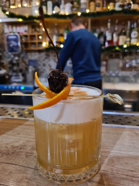 Cocktail &amp; Paint pravi hit u Šibeniku: 'Neki ljudi nisu crtali od vrtića i sad naprave nešto genijalno'