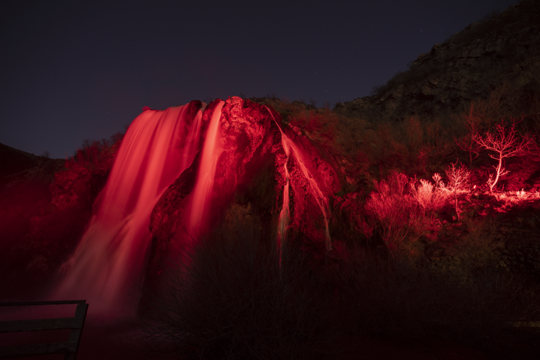 Prizor koji ne viđamo svaki dan: Krčić poprimio romantične boje