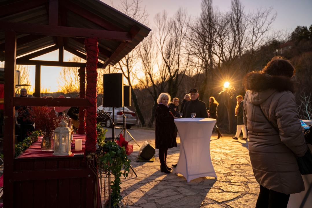 Valentinovo na Krčiću oduševilo sve posjetitelje: Krčić zasjao u bojama ljubavi! 