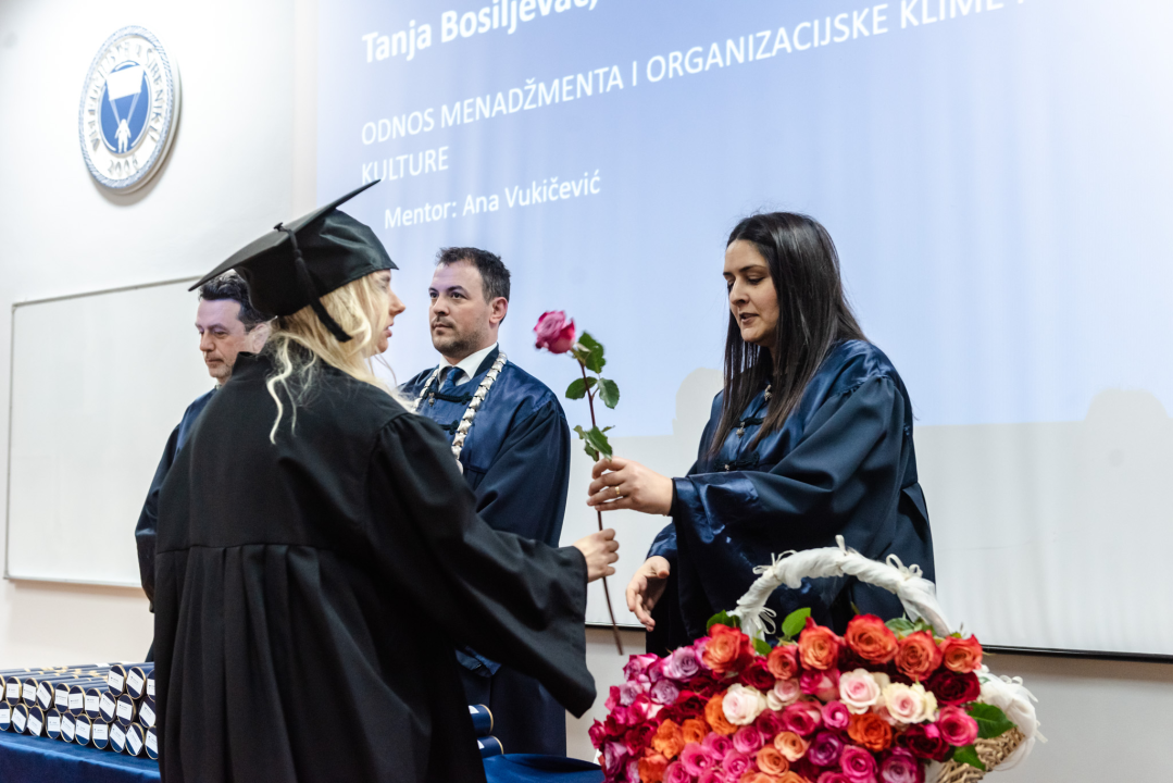 Svečana promocija studenata VUŠ-a: 'Vi ste budućnost naše zemlje i ona će biti onakva kakvom je vi oblikujete'