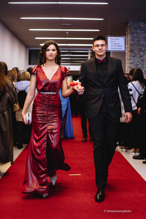 Zavirite na blještavi maturalni ples Tehničke škole Šibenik (1)