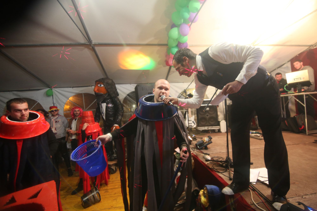 Jezerski pokladi: Traktori na vezu u vali, brodovi sele na Lokvu