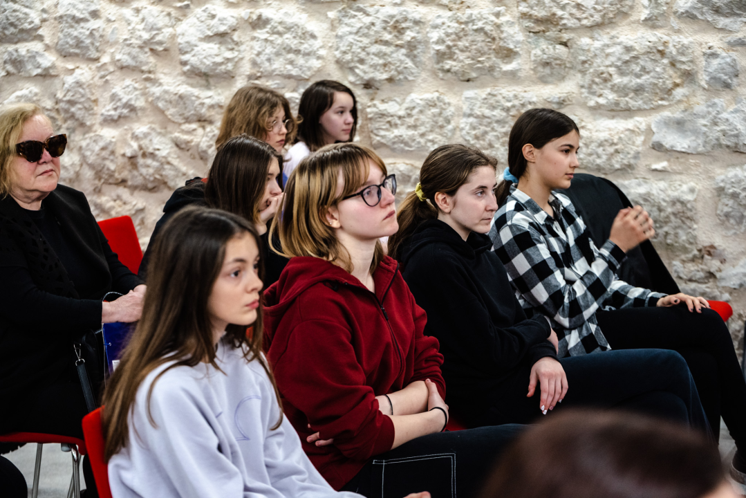 Učenica OŠ Petra Krešimira IV. Helena Vidović osvojila prvo mjesto na Županijskom natjecanju u stop-animaciji    