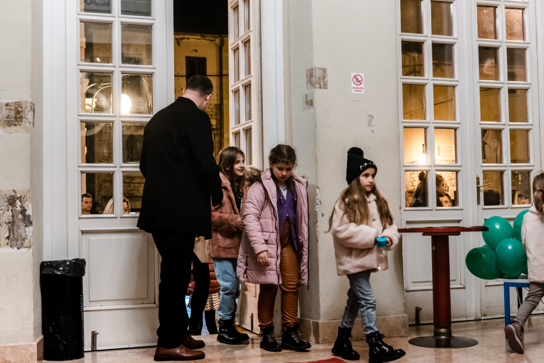 Pogledajte tko je sve bio na premijeri 'Medengaja' u HNK Šibenik