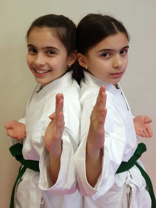 Blizanke iz Pirovca Nika i Iva nižu pobjede u karateu: 'Nije nam bitno koja će biti prva, mi smo sestre i volimo se'