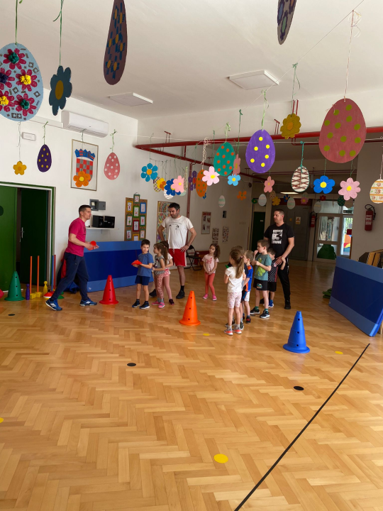 Tate iz dječjeg vrtića 'Šibenska maslina' cijeli tjedan djeci predstavljali svoje poslove 