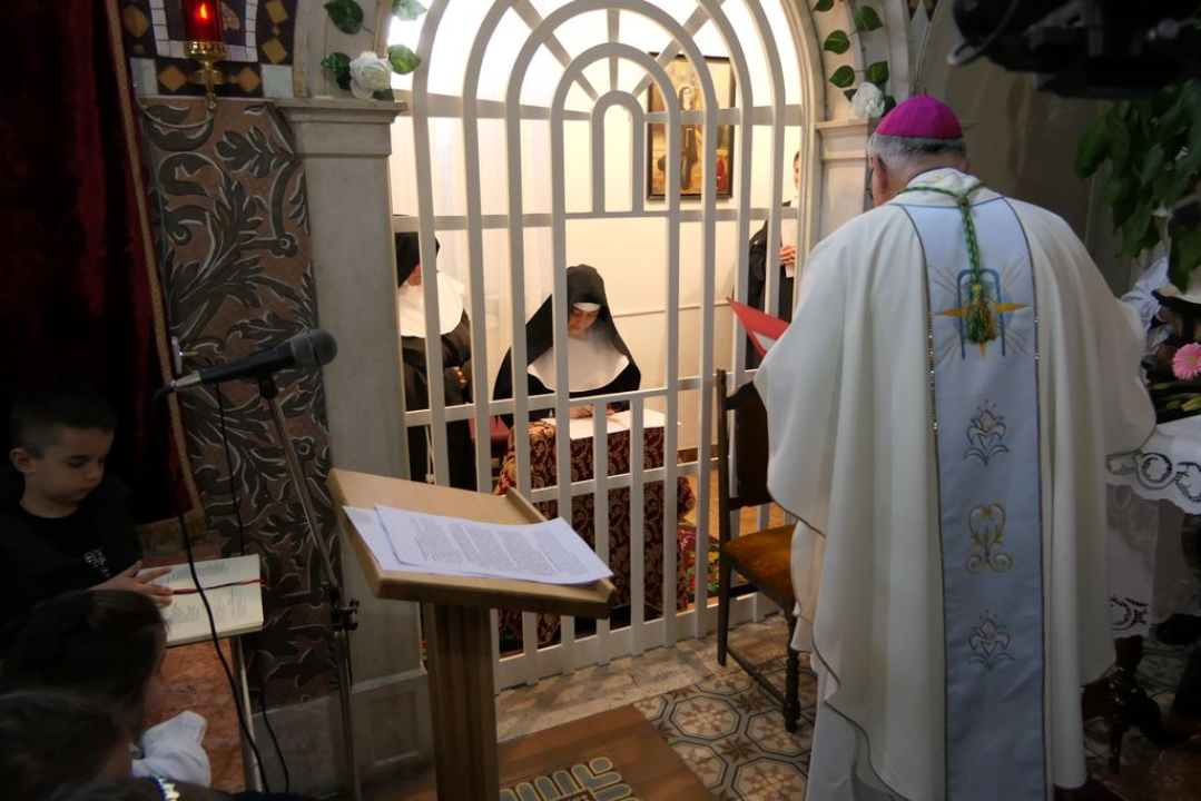 Vodičanka Nera završila za kozmetičare, krenula i u vojsku, a sad je u samostanu položila doživotne zavjete