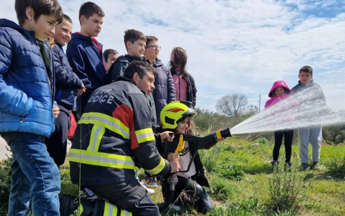 DVD Vodice i Crveni križ održali radionice zaposlenicima škole u Čisto Velikoj