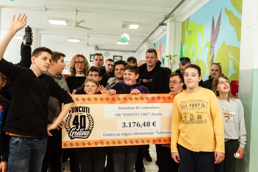 Humanitarna akcija u povodu 40. rođendana: Šibenski funcuti školi na Šubićevcu donirali 3176 eura 