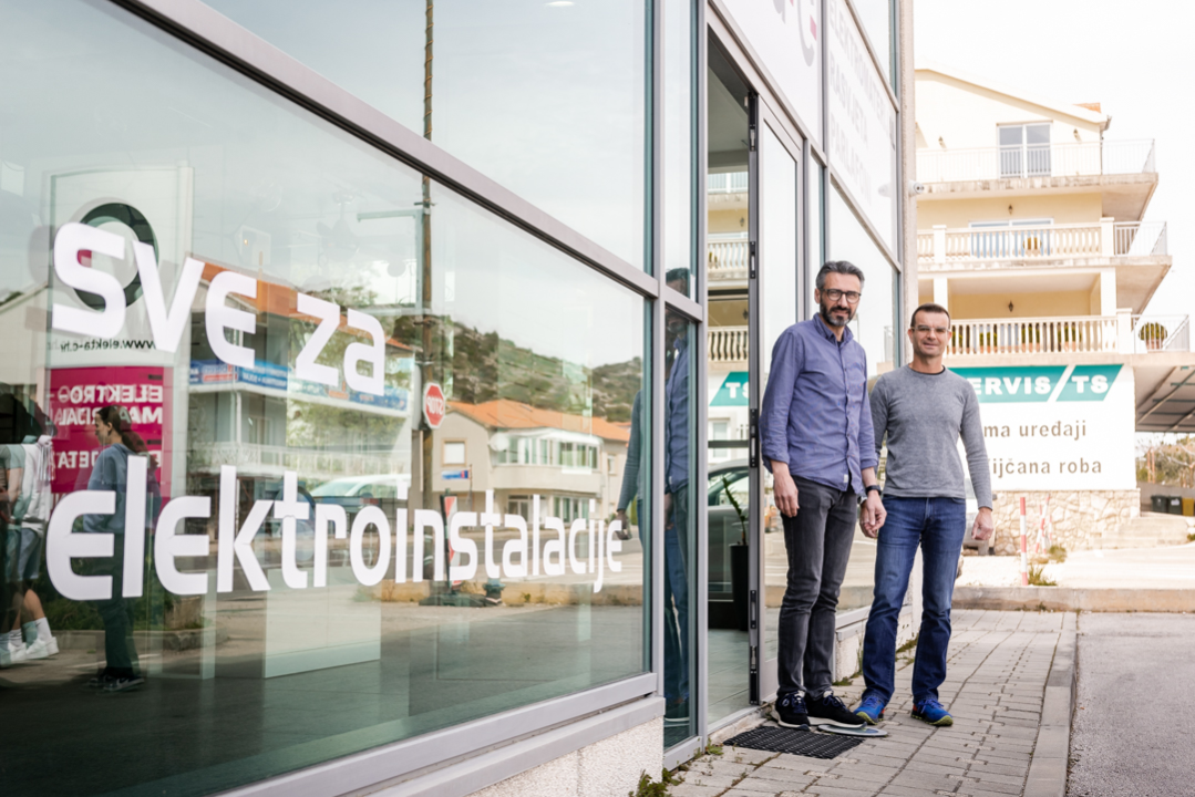 Elekta-C slavi 30. rođendan i časti odličnim popustima!  