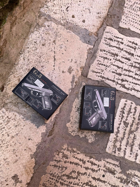 Kod Medulića odbačene kutije pištolja igračaka. Nekome je ovo zabavno!